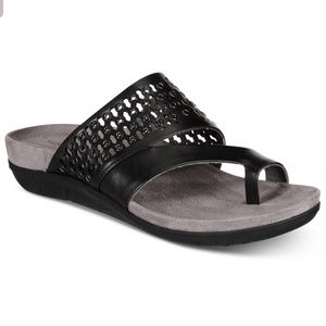 Baretraps JUNY Black - Size 6M